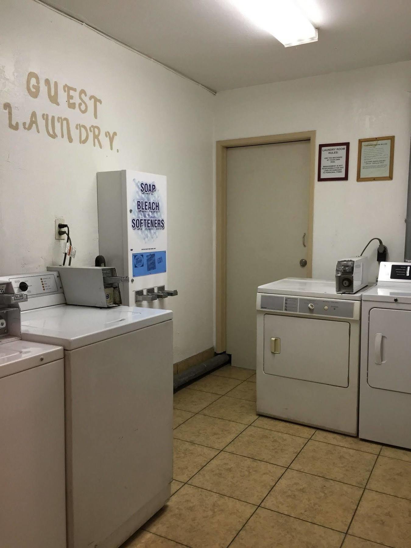 Anaheim Executive Inn & Suites Zewnętrze zdjęcie